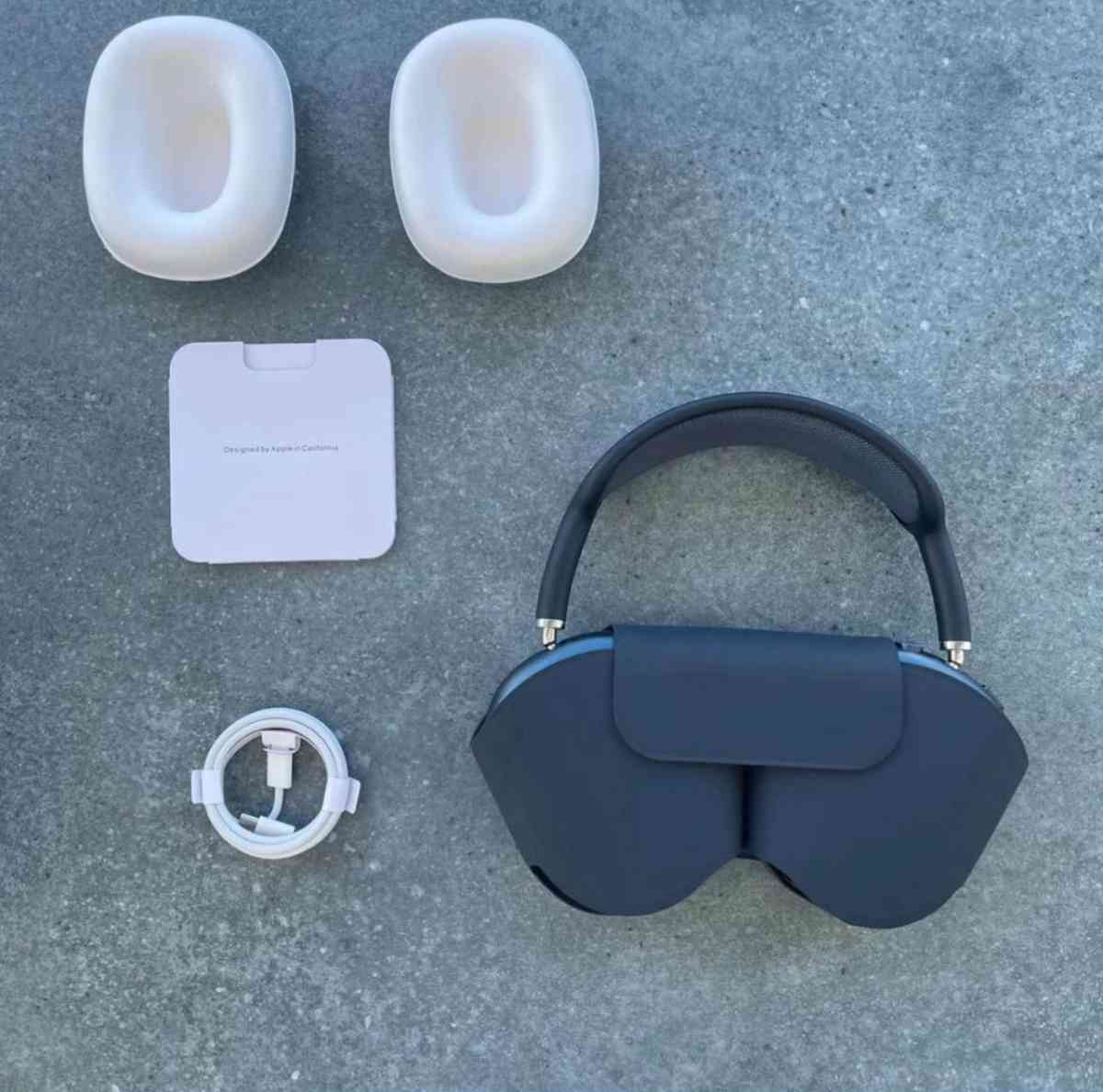 BRAND NEW apple AirPod max black