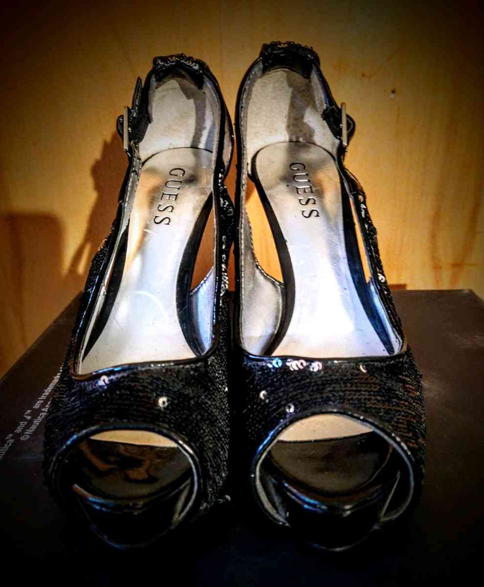 The Vintage Guess Black Sequence Open Toe heels size 6