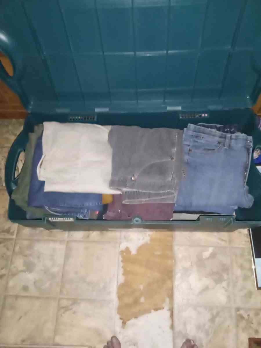 Have woman new jeans and shirts 50 new jeans and 50 new shir