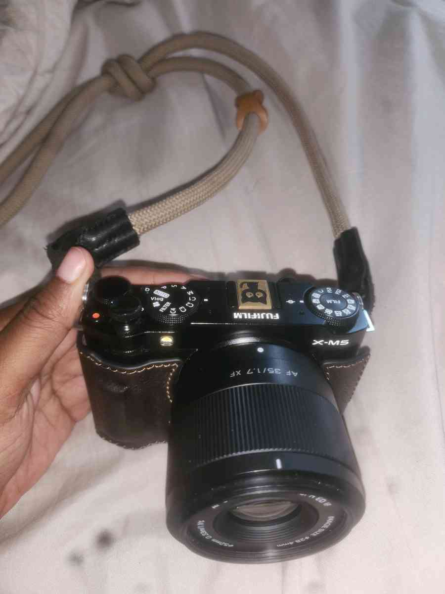 Fujifilm XM5 w 2 Viltrox Lenses