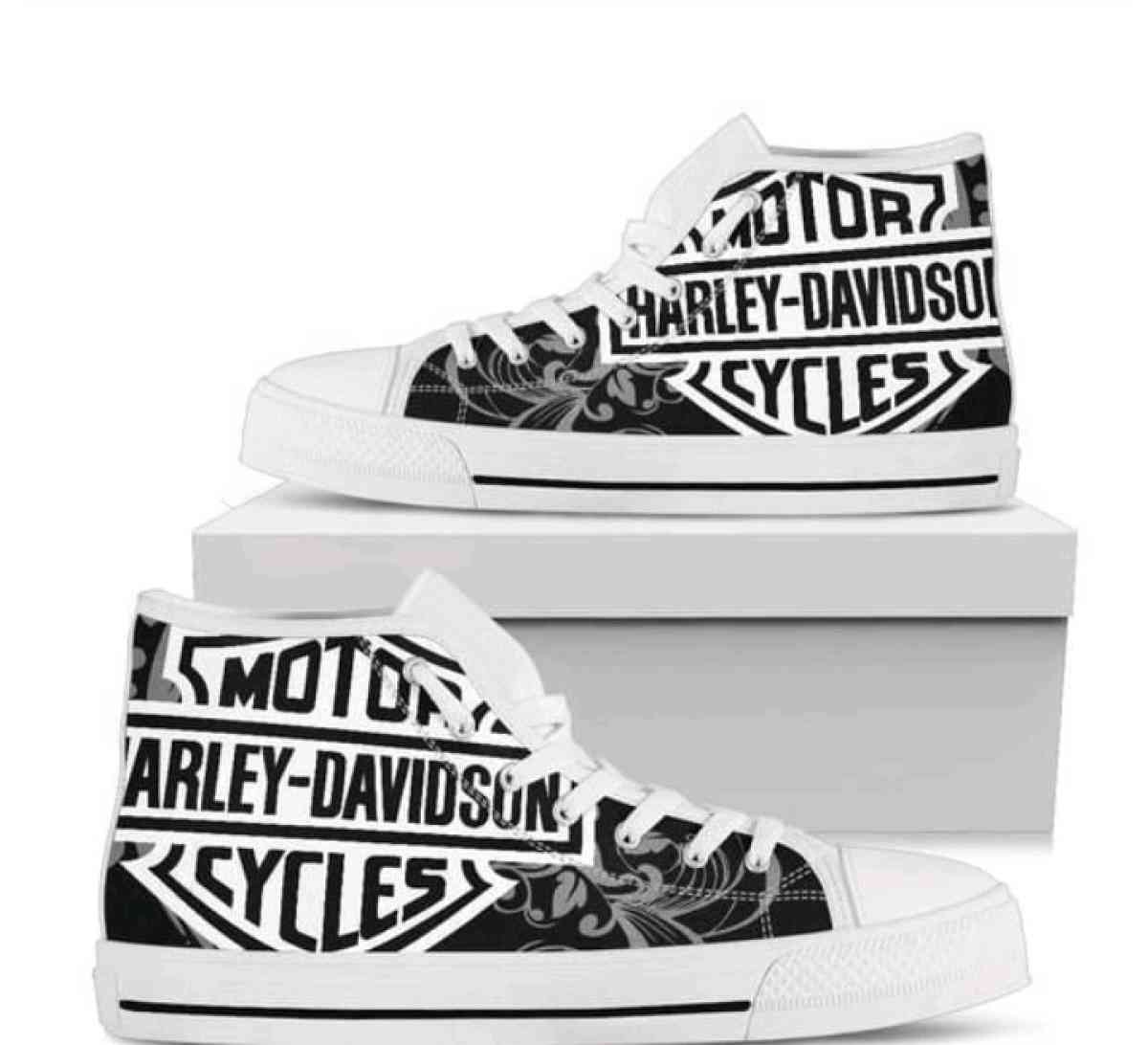 Big fall and end of summer sneakers shoes and boots sale