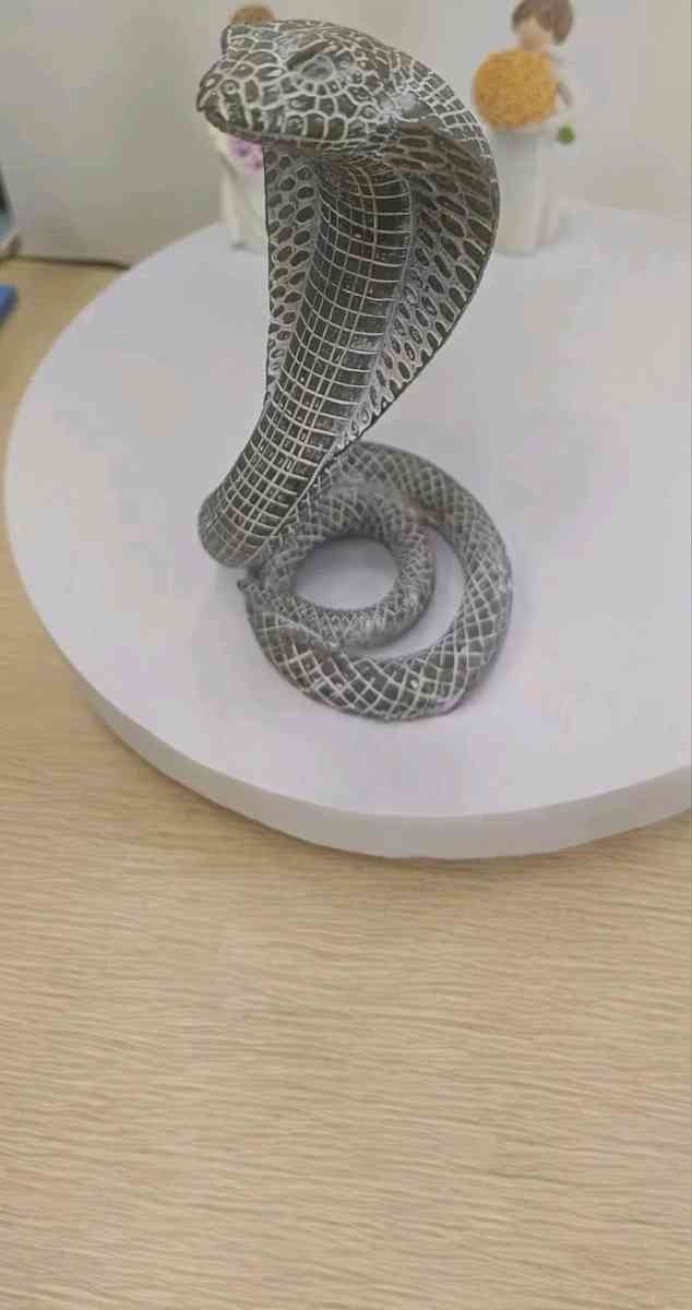 Resin Cobra Statue