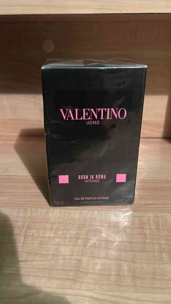 Valentino Uomo Mens cologne