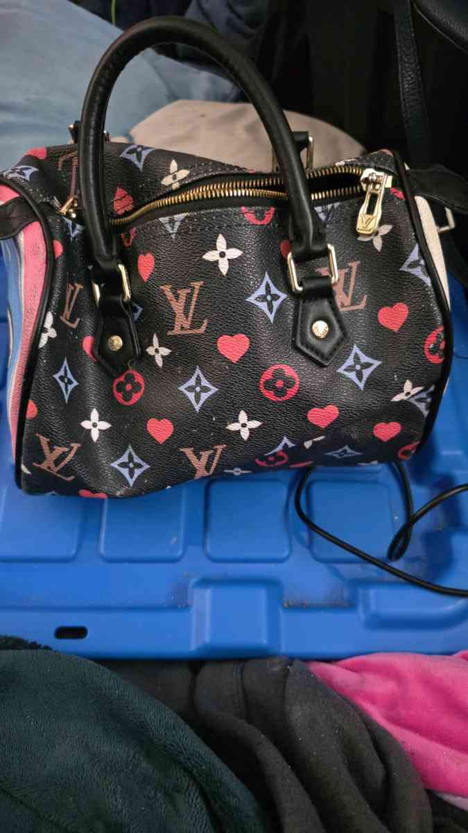 Louis Vuitton Game On Speedy Bandouliere 25