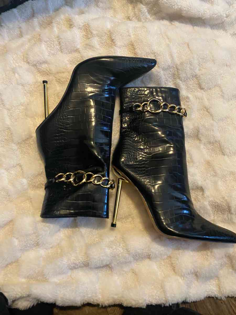 ankle boots black and gold