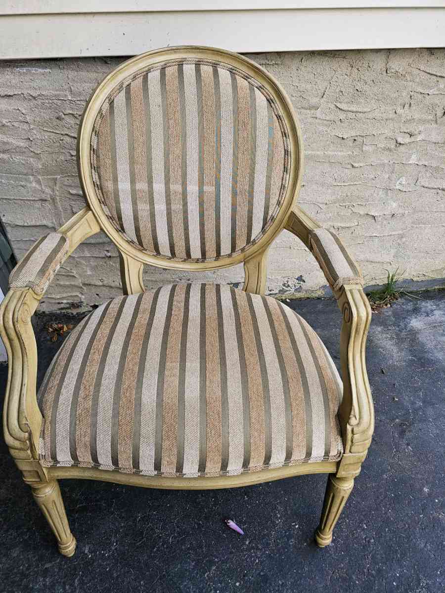 Vintage Loveseat  2 Chairs  BeigeGold