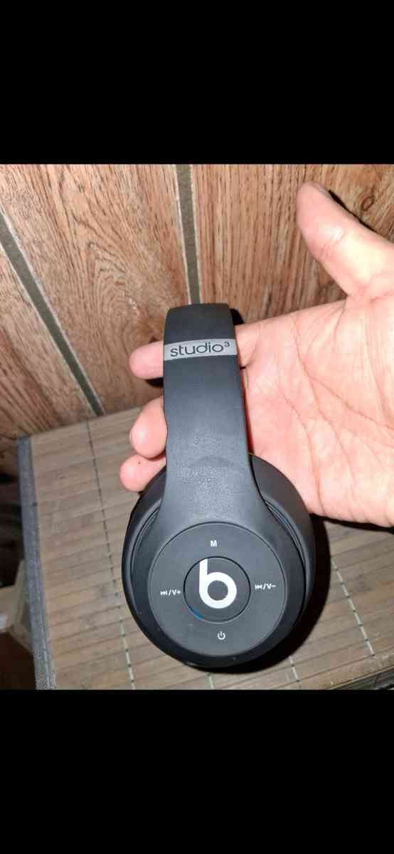 Beats studio 3