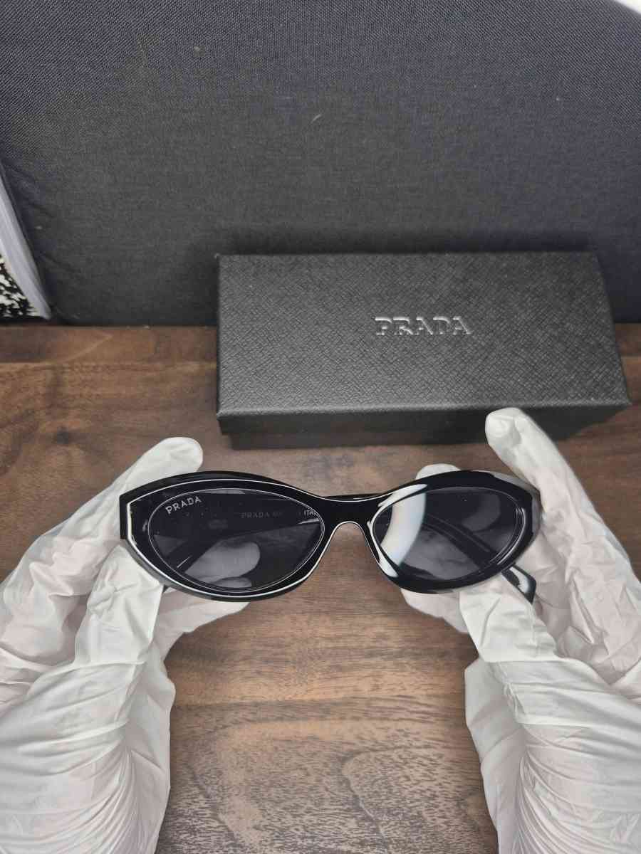Prada unisex Sun glasses