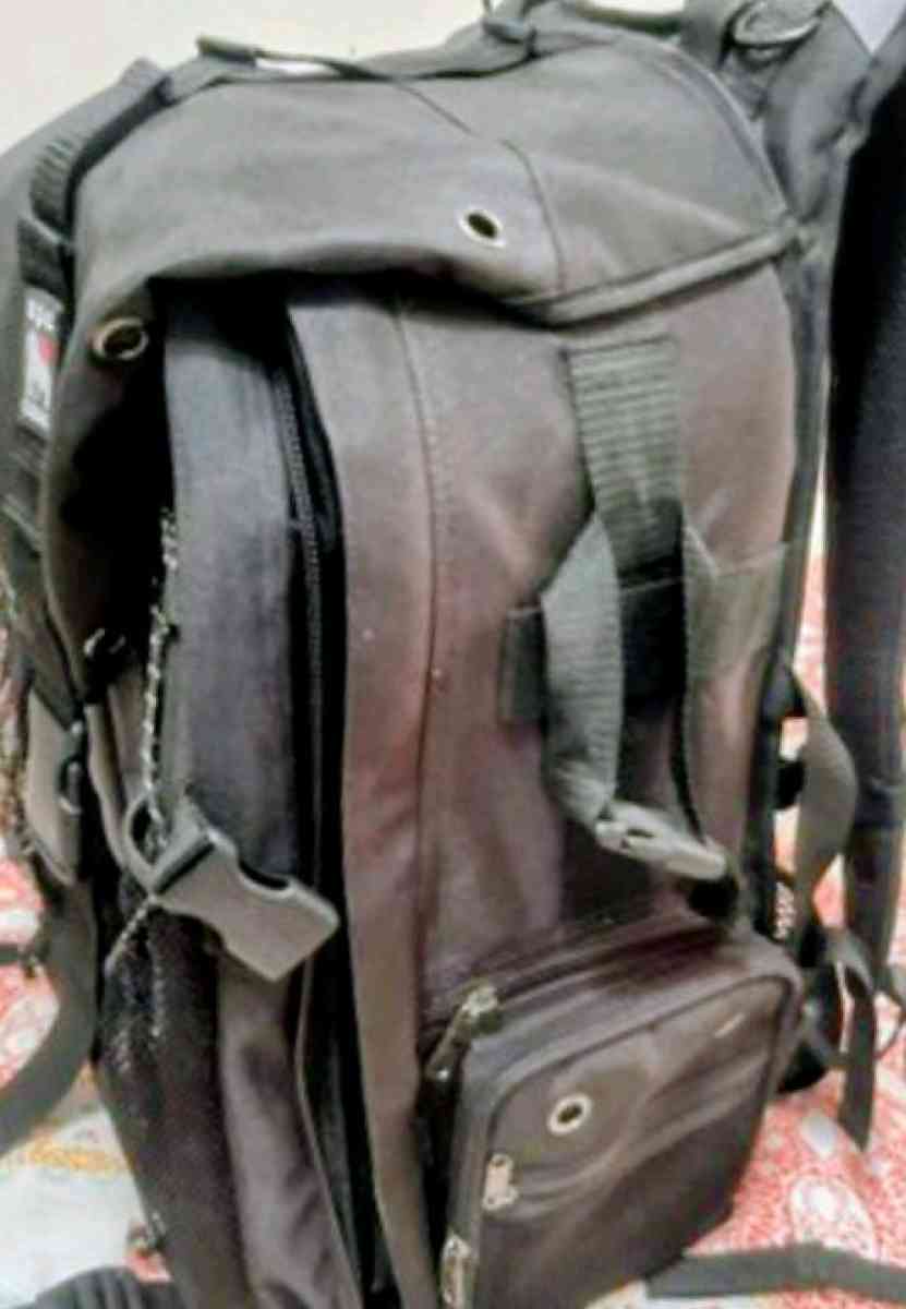 Ape Case ACPRO2000 Professional DSLR Camera Backpack  Secure