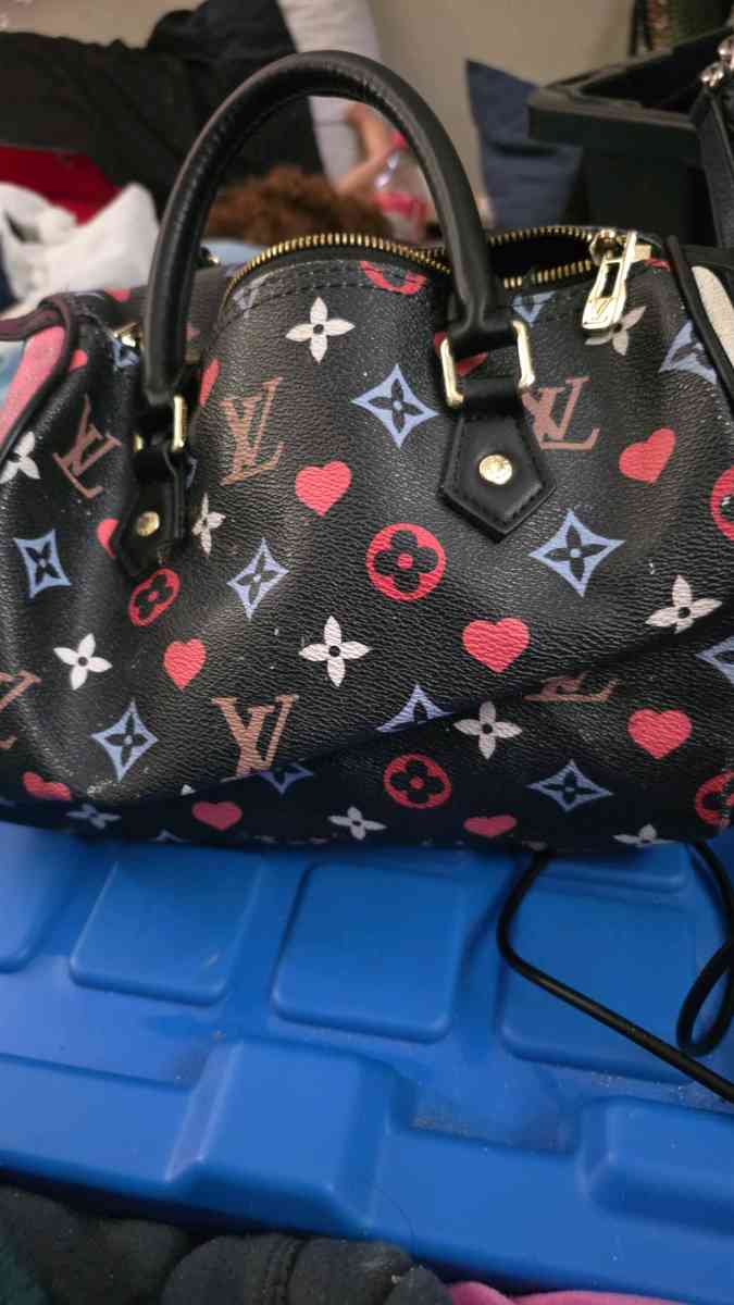 Louis Vuitton Game On Speedy Bandouliere 25