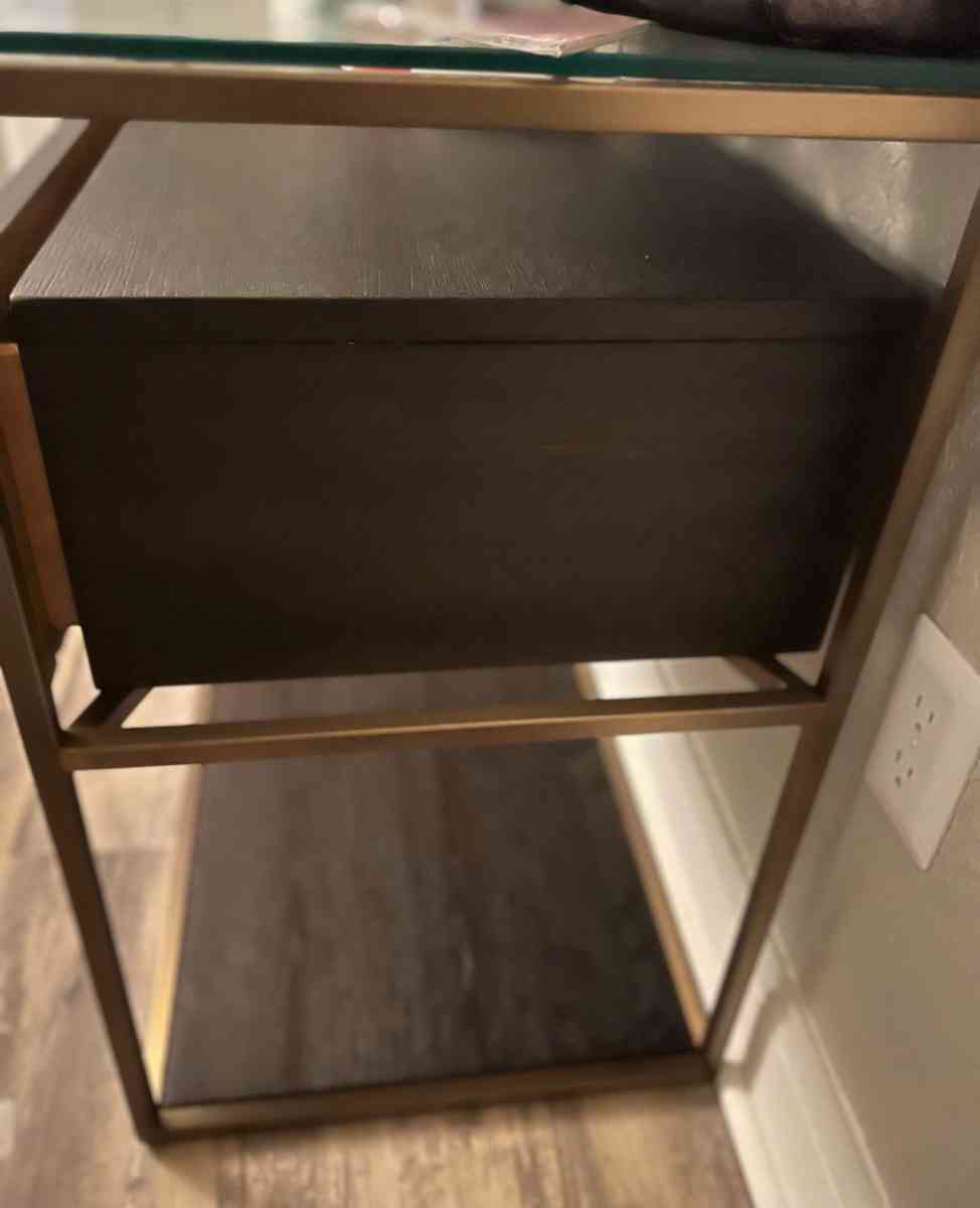 Curata Nightstand 1pc