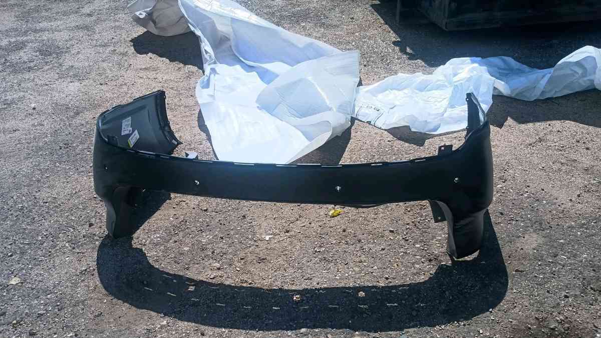 Rear bumper for Jeep Cherokee compatible with year 2019 2020