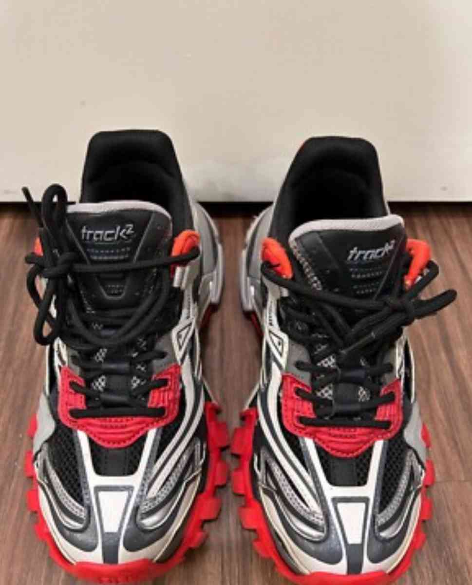 balenciaga track runner
