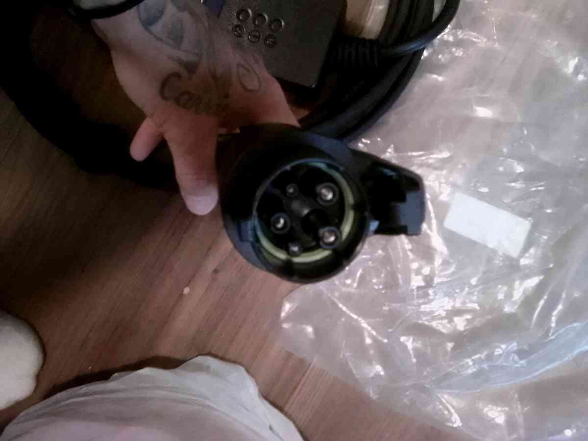 electric Ford hybrid charger