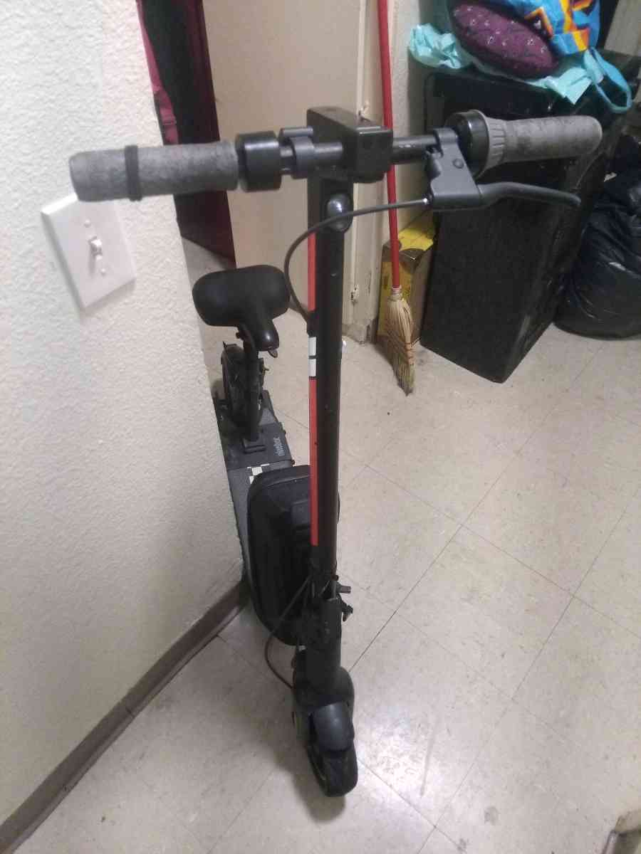 ninebot sit scooter fast need gone asap moving works good ec