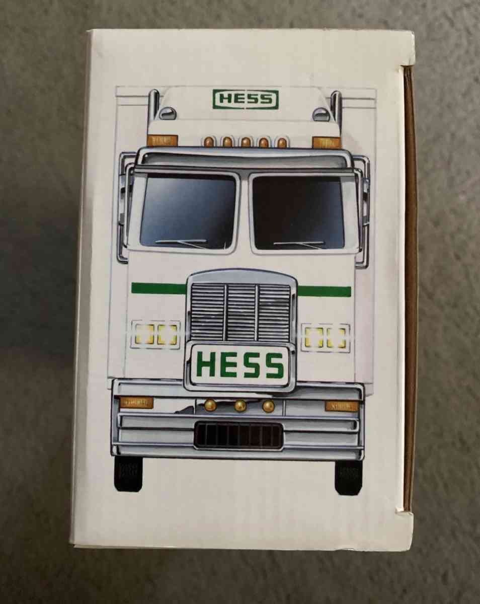 2003 Hess Truck w Pullback RACE CARS openbox see details bel