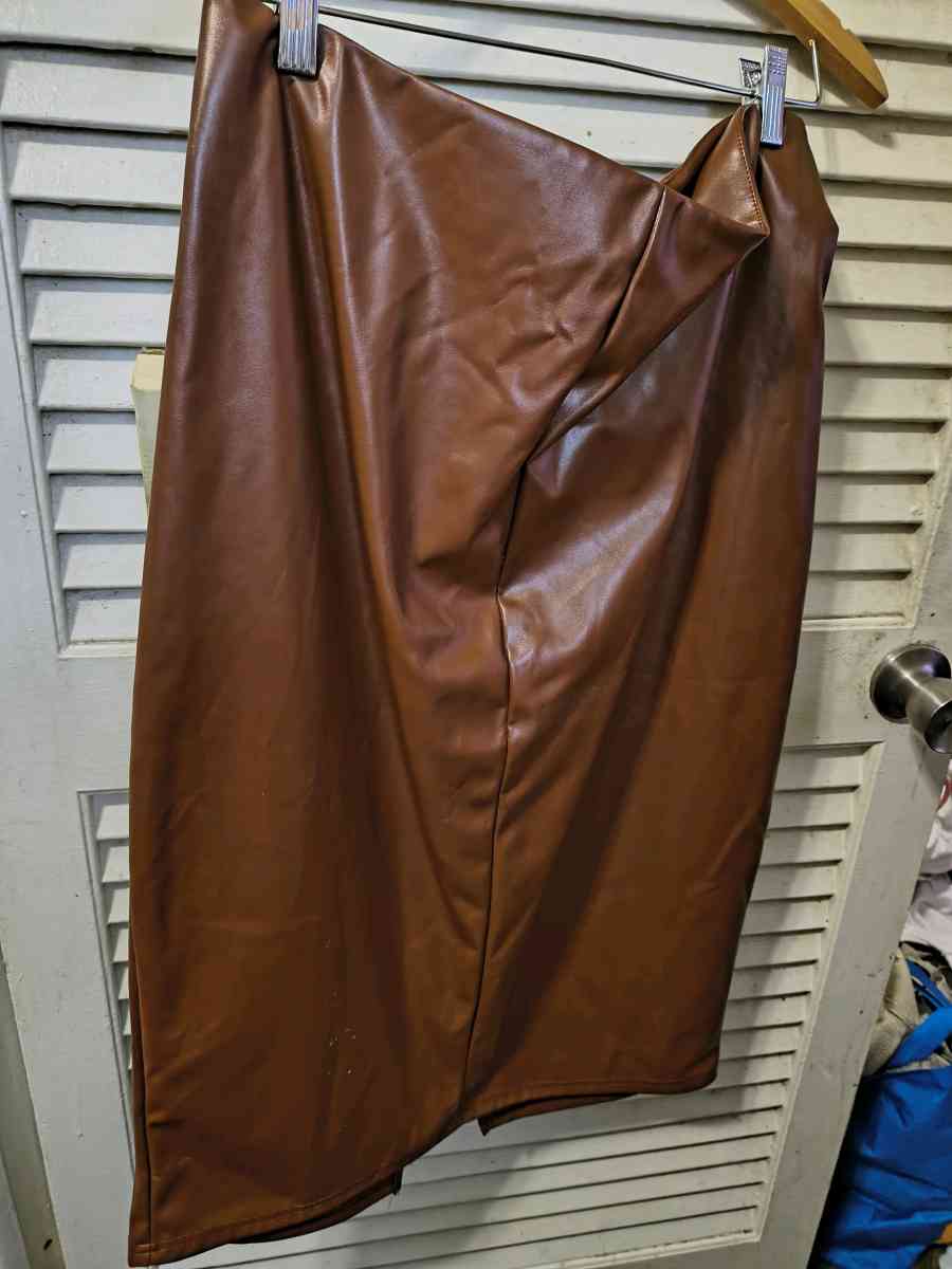 brown 2XL skirt and top