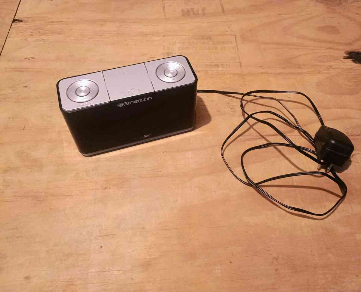 Emerson Alarm clockRadio