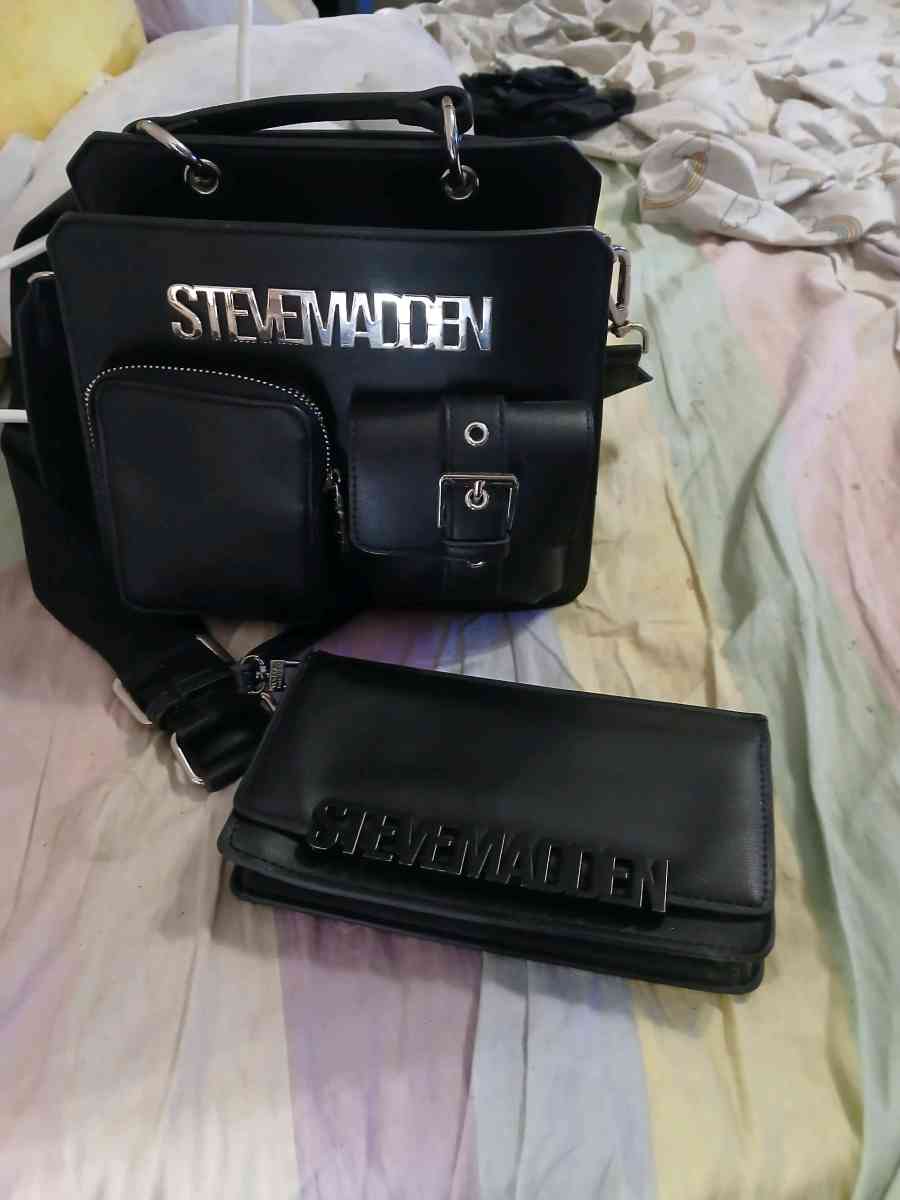 Steven Madden Pocketbook And Wallet