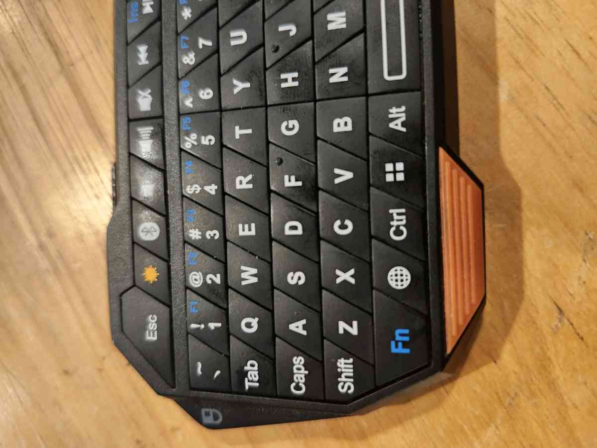 Bluetooth mini Keyboard