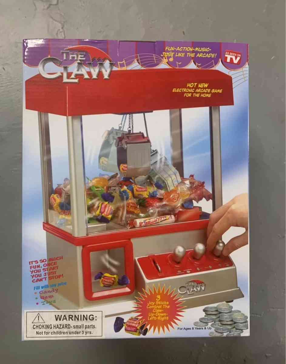 The Mini Claw Machine  SEALED NEW