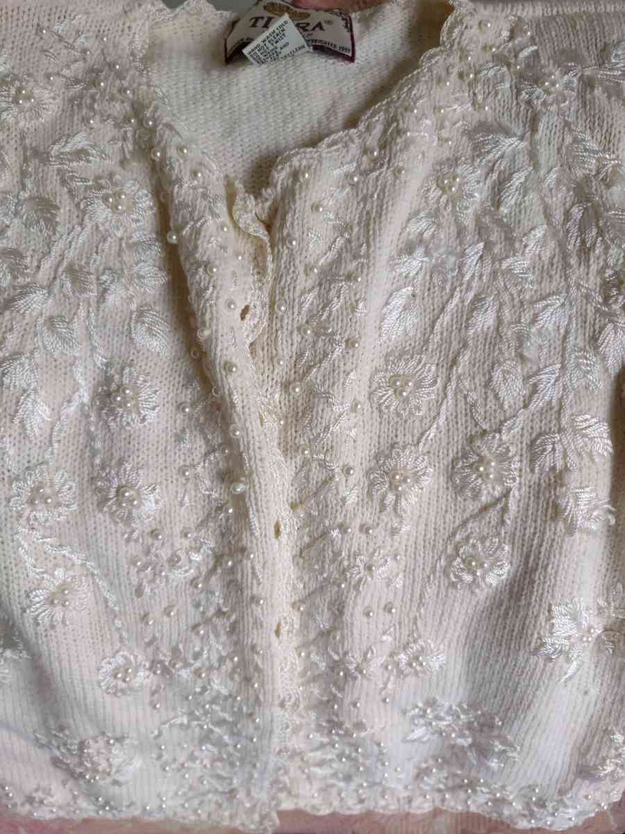 Tiara petite sweater