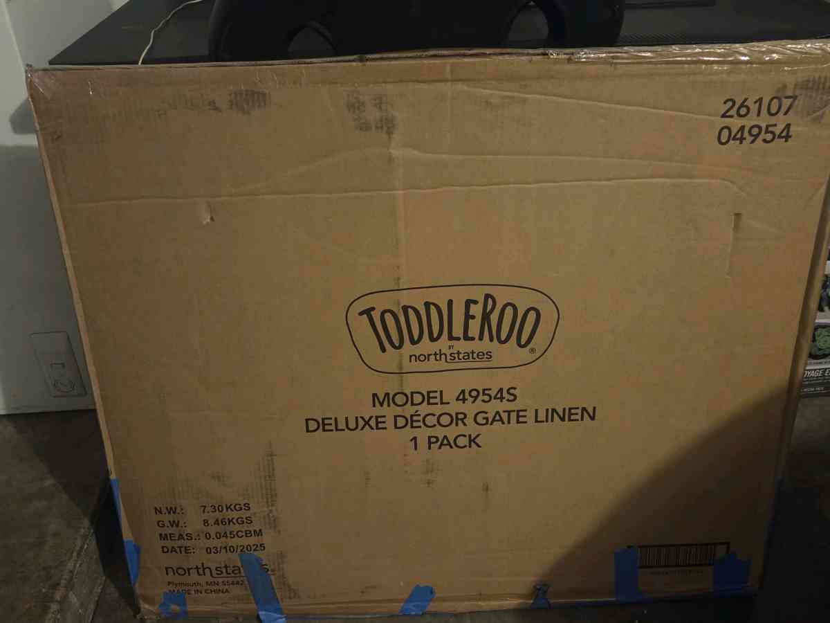 Toddleroo by North States Deluxe Dcor Gate Linen Model 4954S