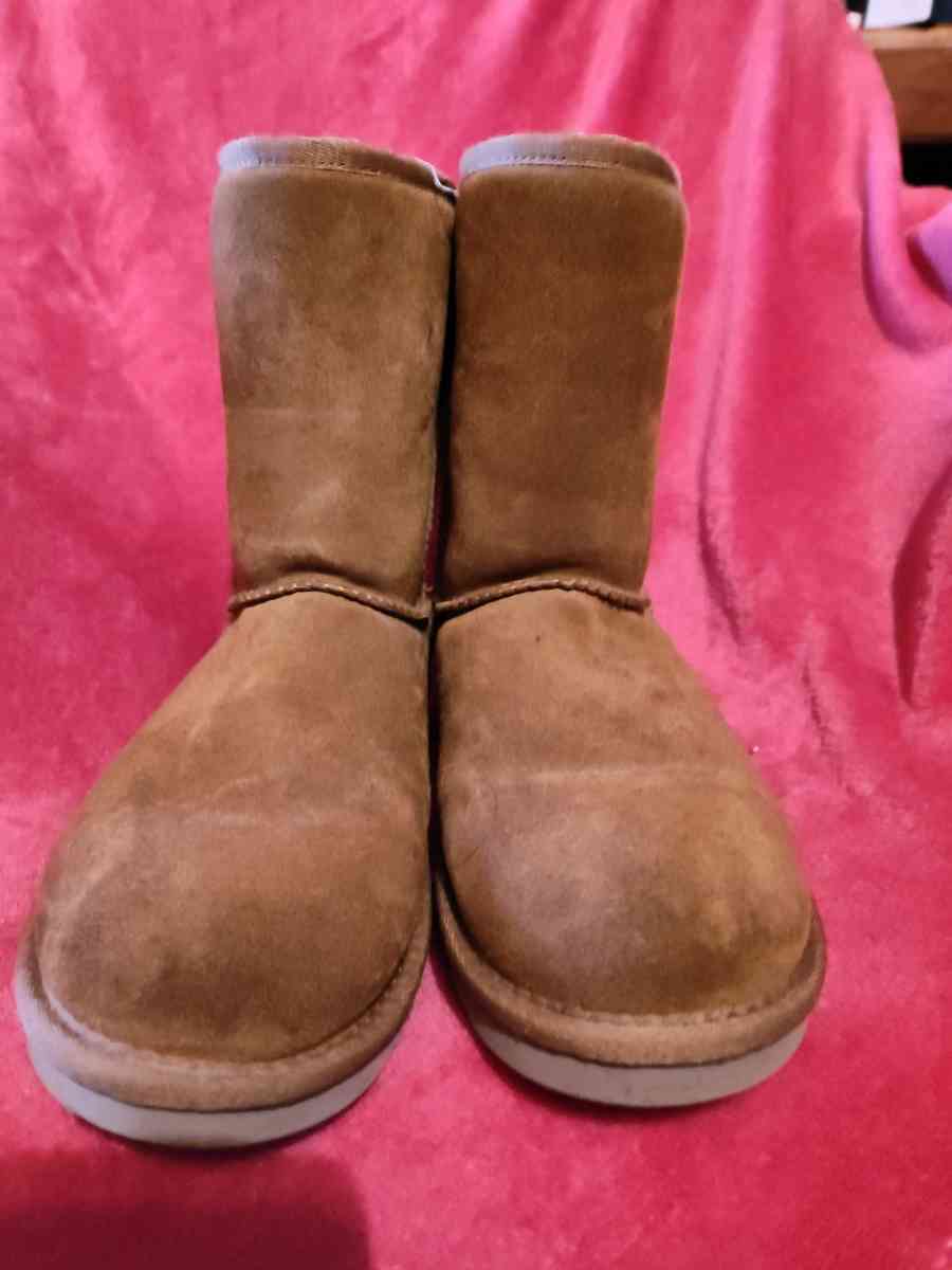 Koolabura by UGG size 8 tan womens boots