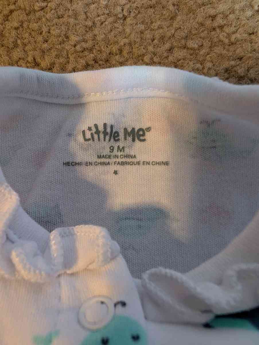 Baby romper with a whale pattern