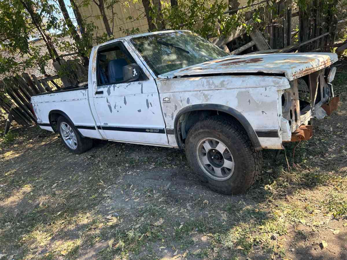 92 Chevy s10 PARTS FOR SALE