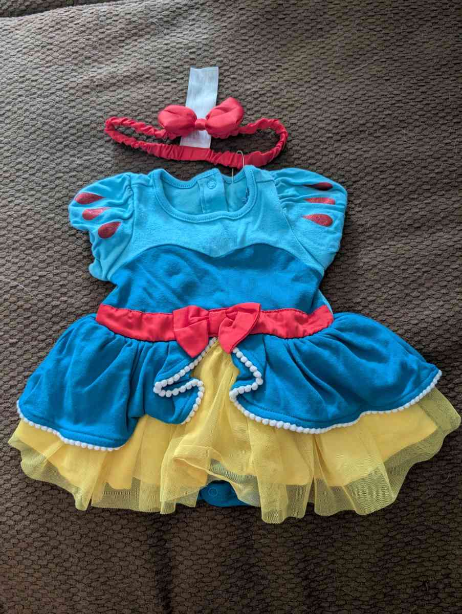 Baby Snow White dress costume