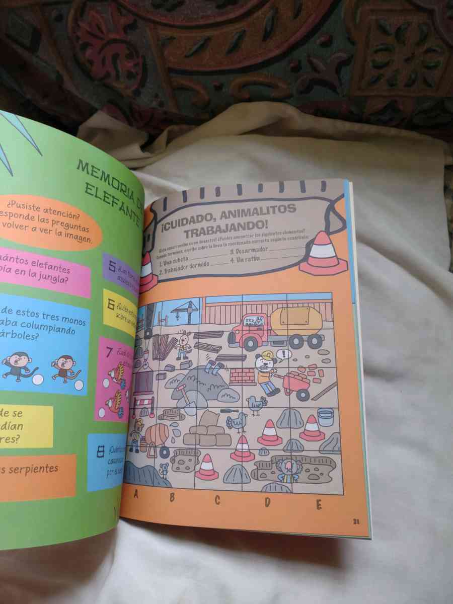 Activity libros en EspanolSpanish activity books