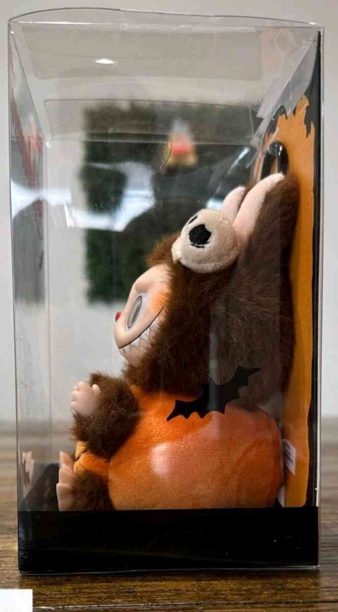 popmart labubu halloween Keychain