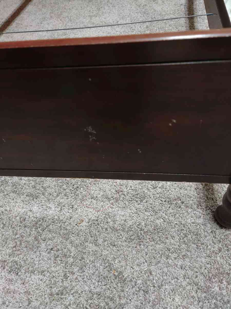 Twin Cherry Veneer bef