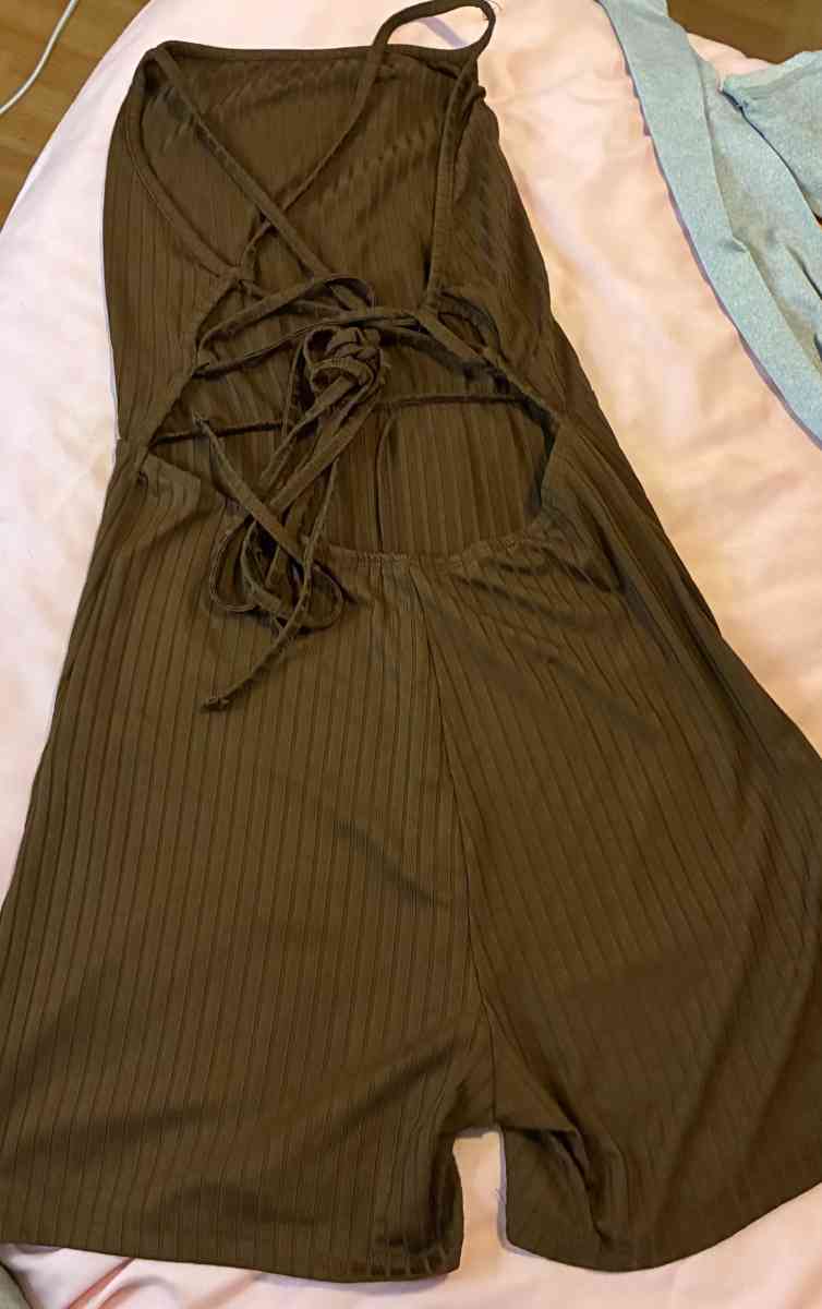 dresses and rompers sz small