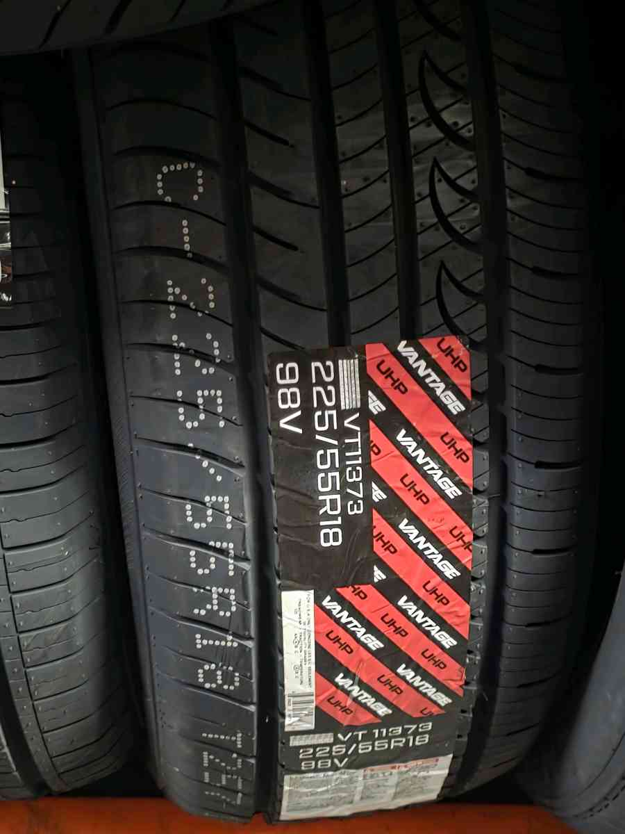 Vantage UHP 22555R18 98V