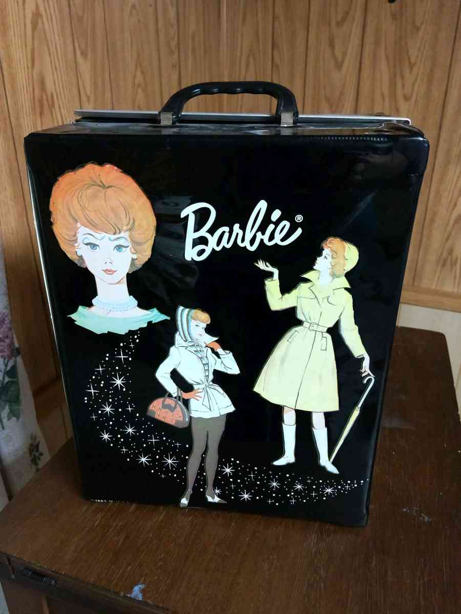 1960s Barbie Case