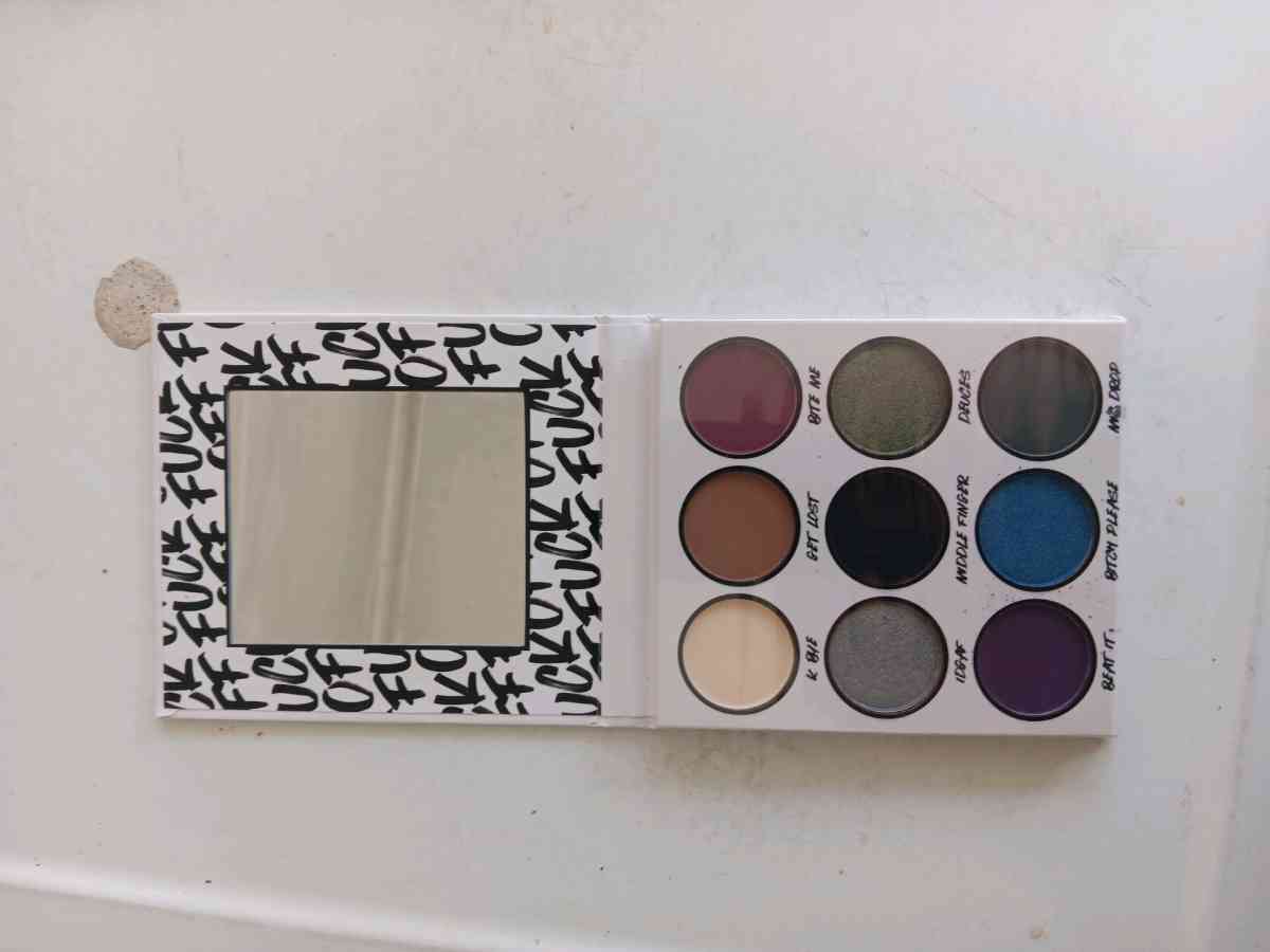 eyeshadow pallete