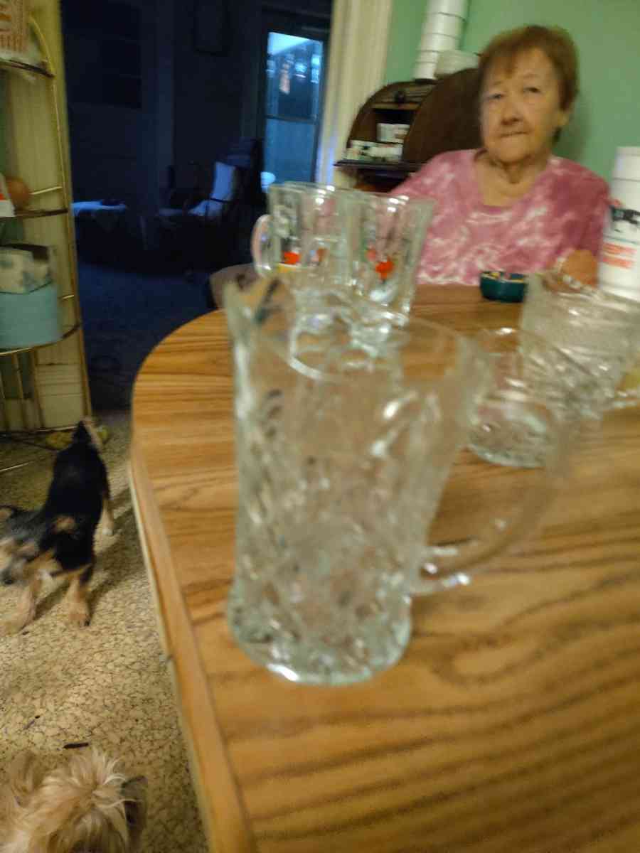 This is a Libbey Hobstar clear glass tumbler