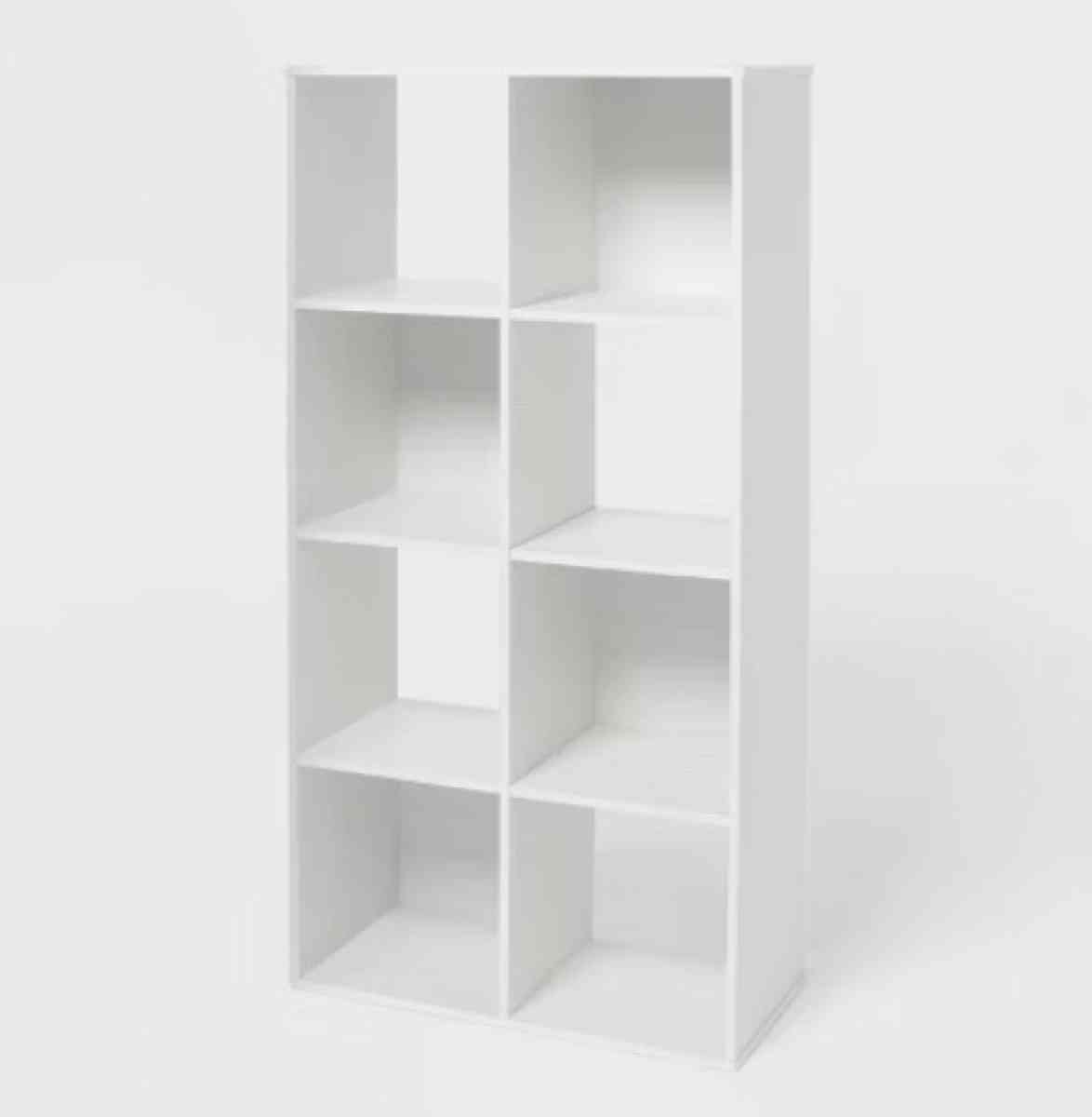 8 Cube bookshelf