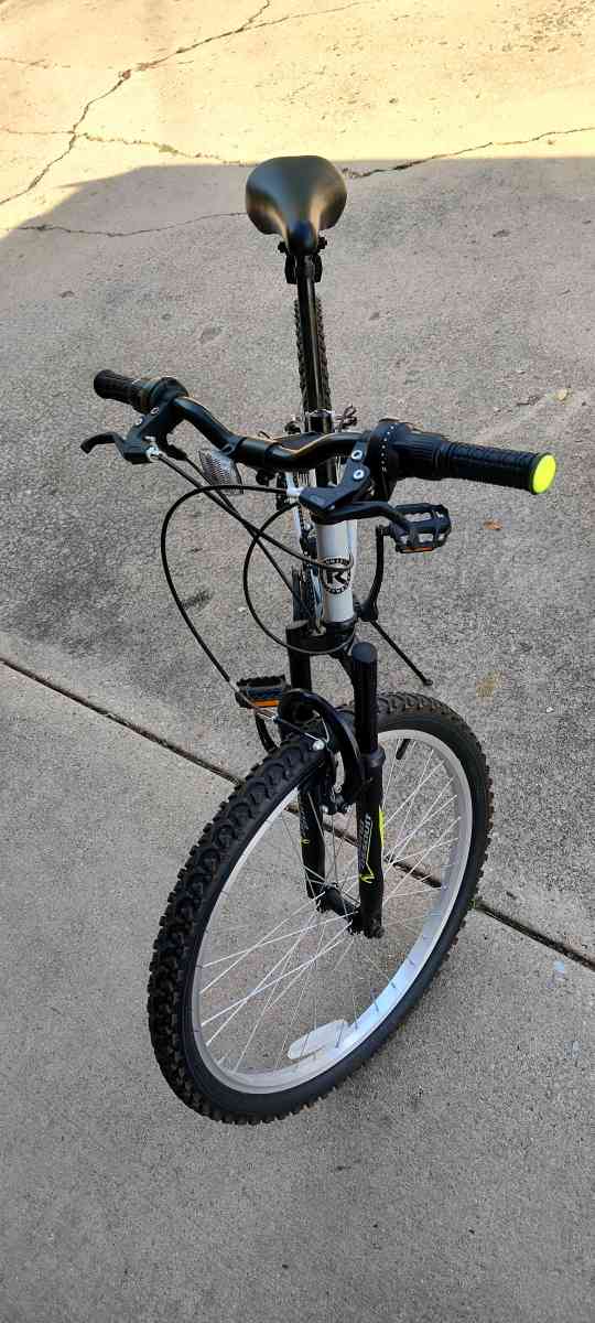 24 Inch Roadmaster Bike