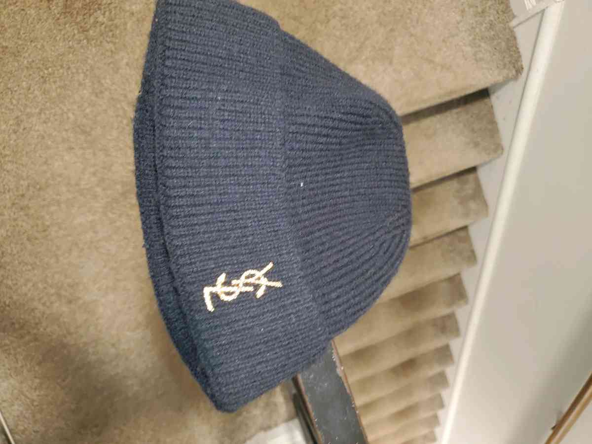 Ysl black logo beanie