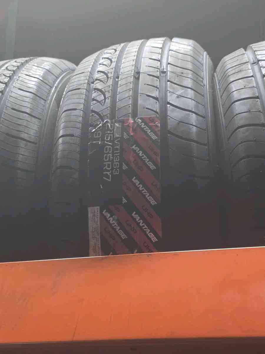 Vantage UHP 23545zR17  97W XL