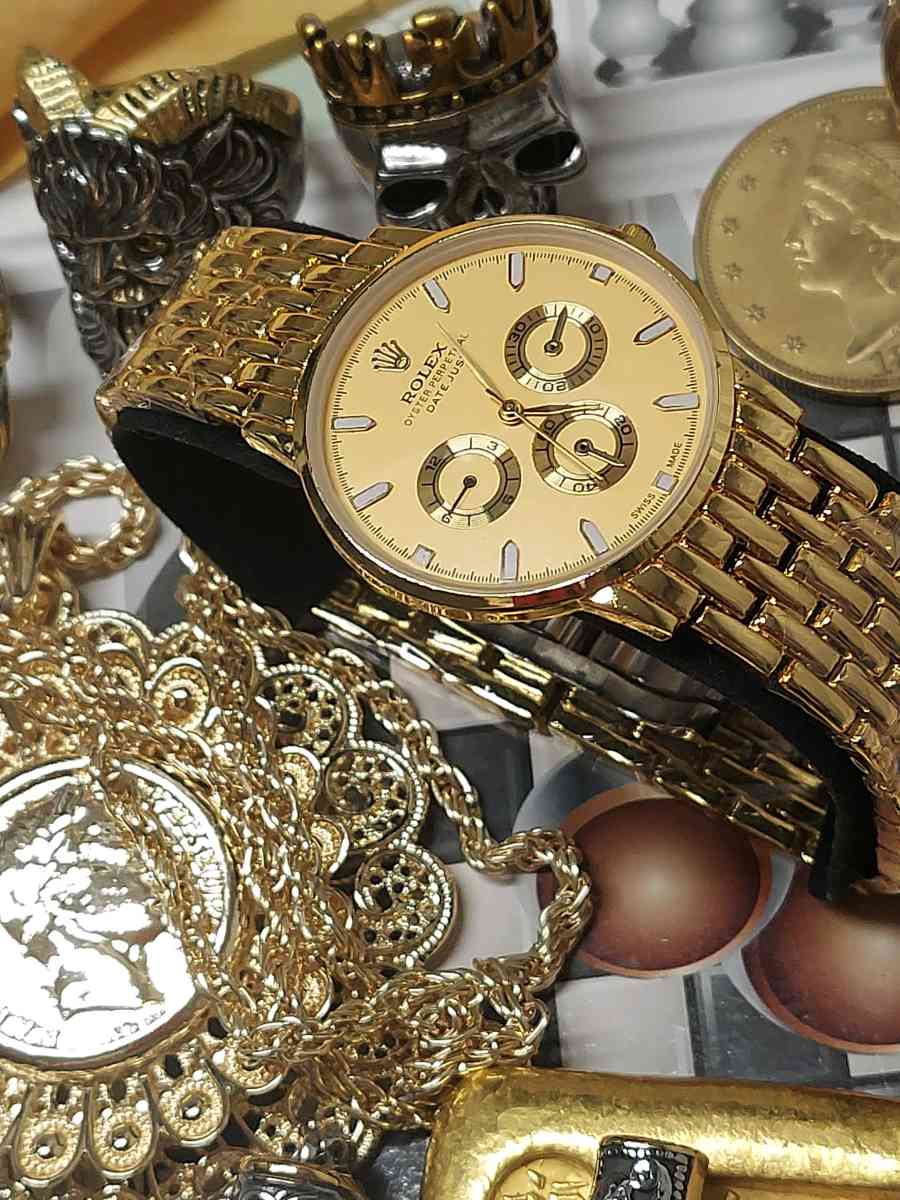 GRATE SOUVENIRS GOLD PLATED  SET BAR FOR 15TH ITEMS AVAILABL