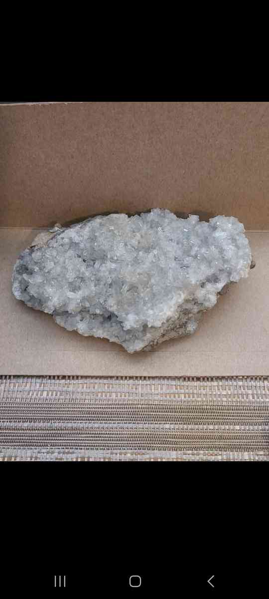 very large Celestine