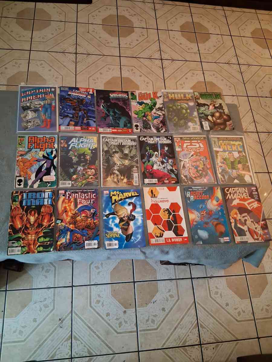 Lot Of 79 Marvel Comic Books And Magazine