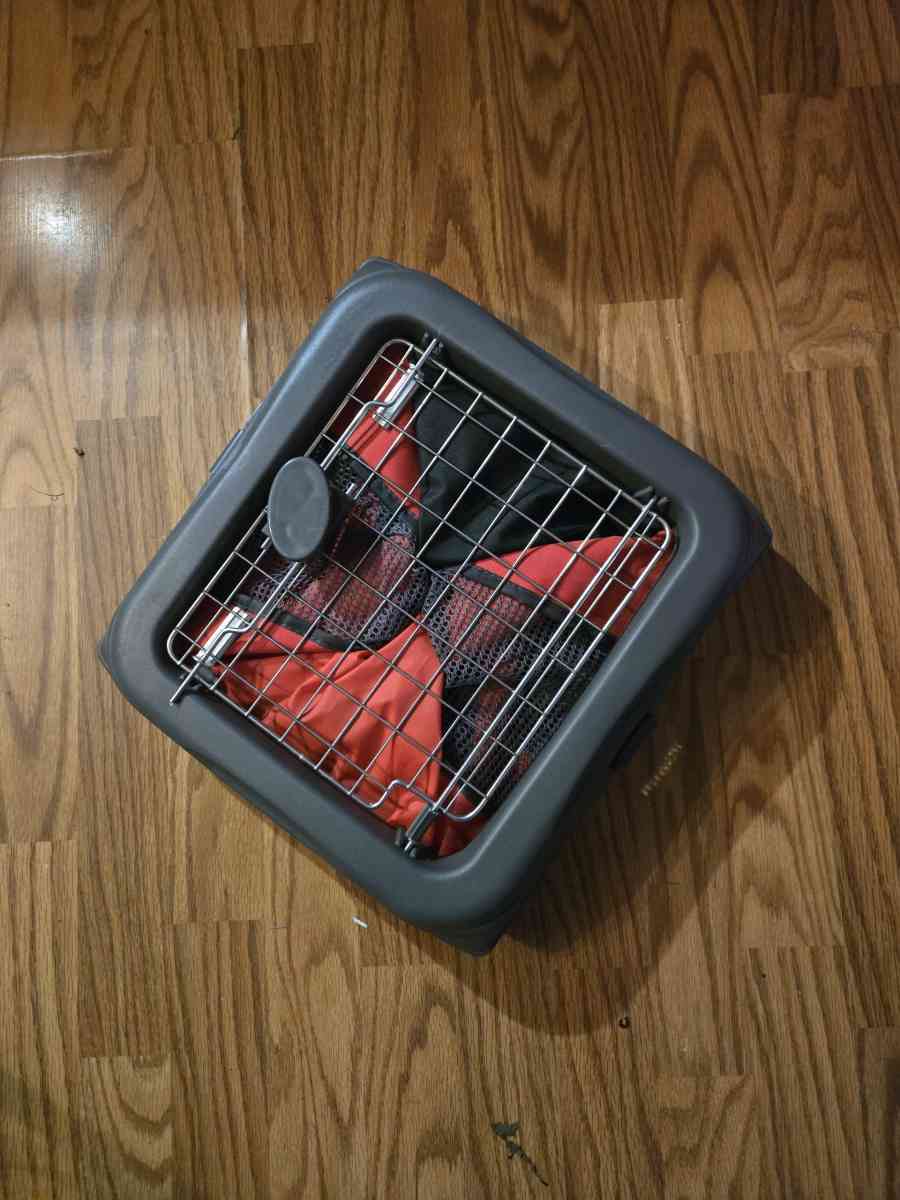 collapsible pet carrier
