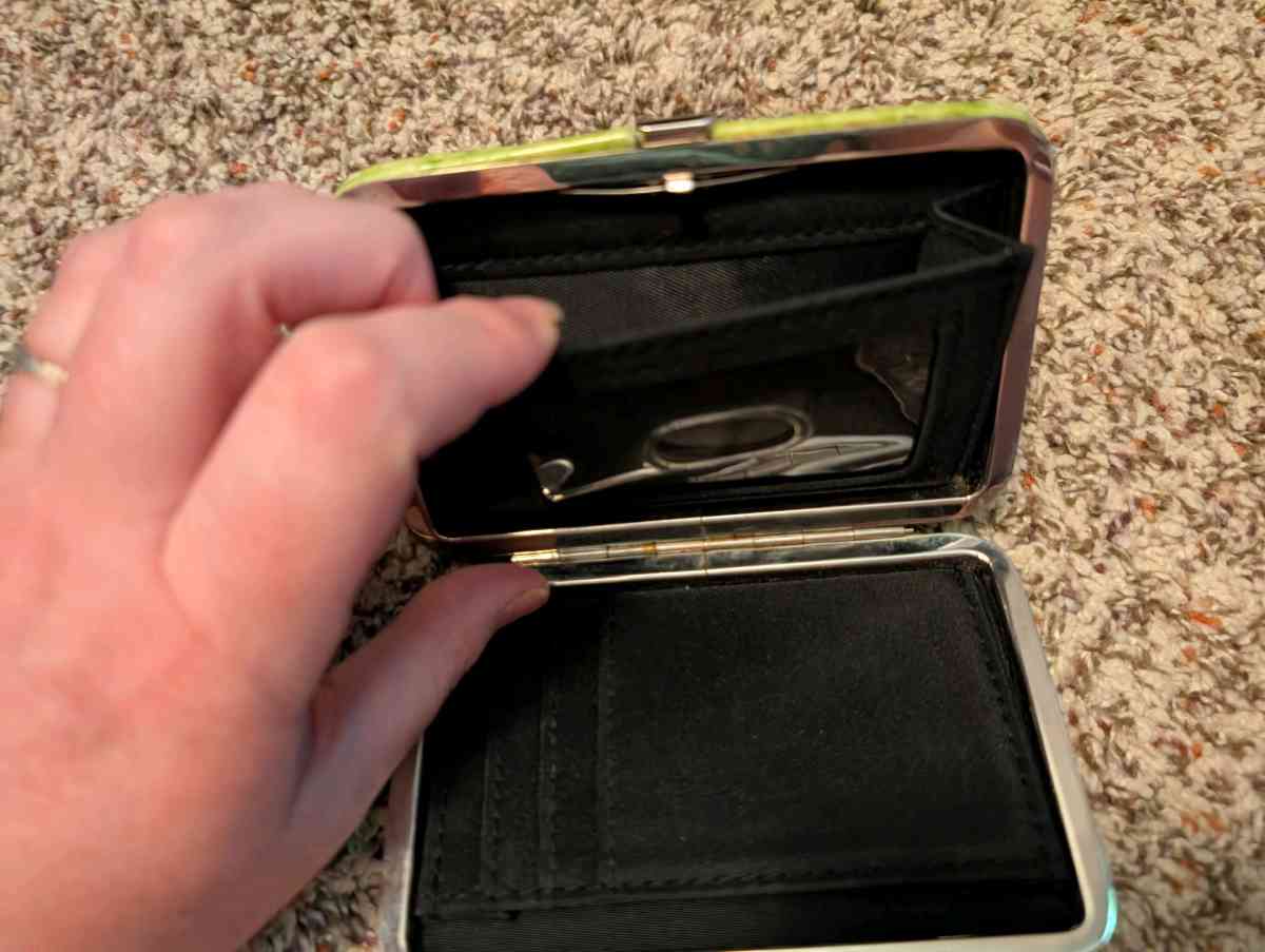 Green Wallet