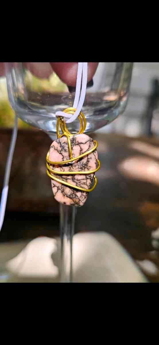 rhondanite pendant and necklace