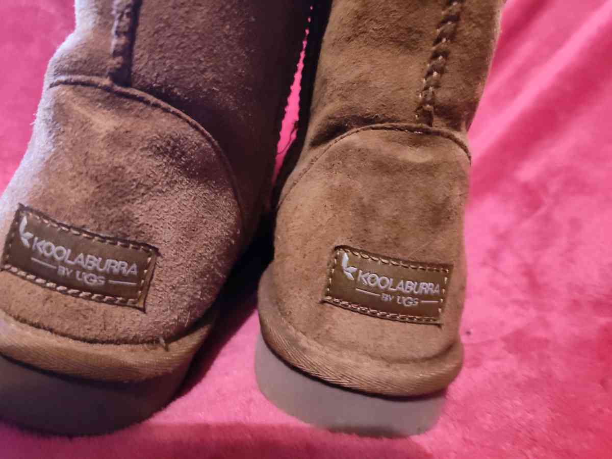 Koolabura by UGG size 8 tan womens boots